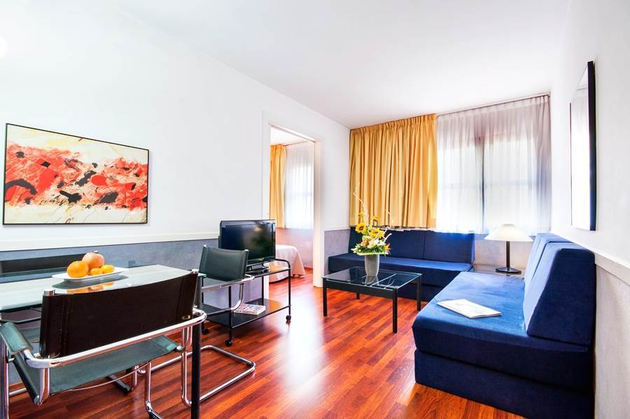 Apartamentos Descartes Barcelona Buitenkant foto