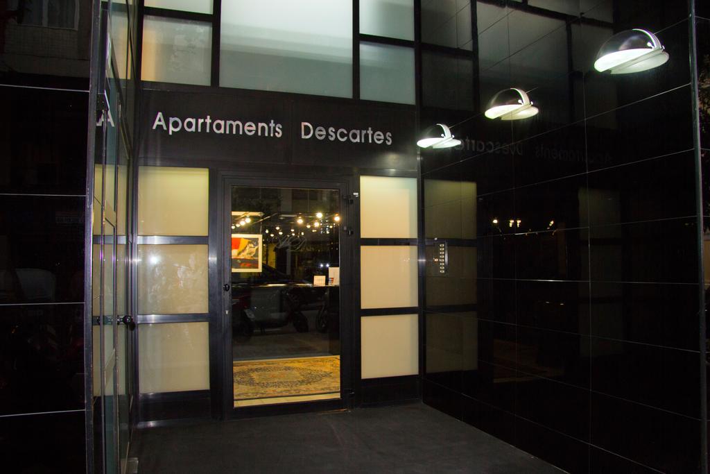 Apartamentos Descartes Barcelona Buitenkant foto
