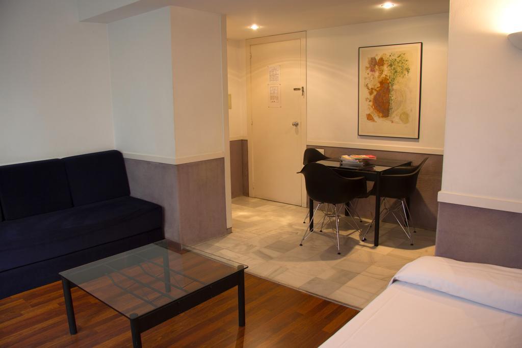 Apartamentos Descartes Barcelona Buitenkant foto
