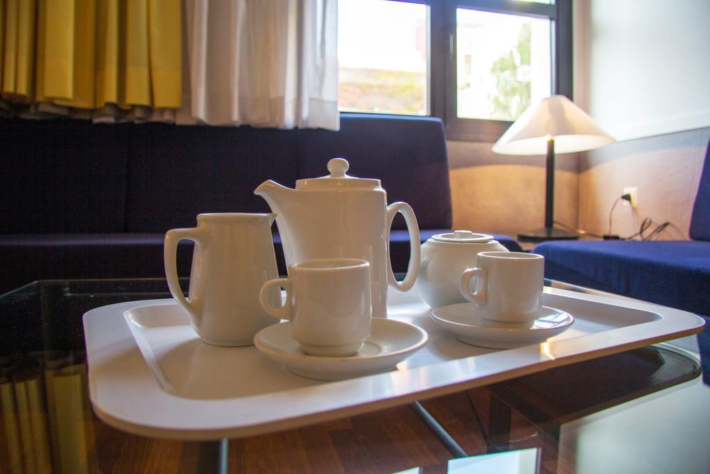 Apartamentos Descartes Barcelona Buitenkant foto