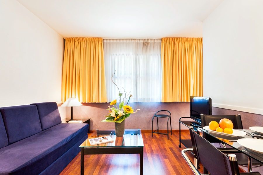 Apartamentos Descartes Barcelona Buitenkant foto